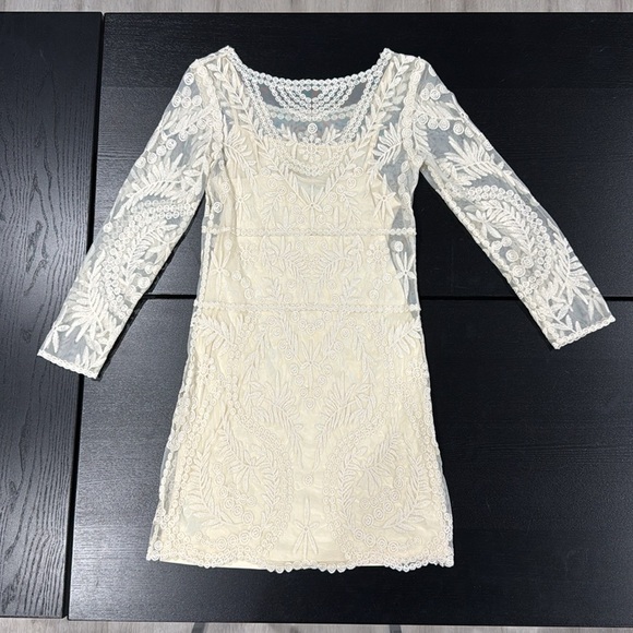 Express Cream Sheer 3/4 Sleeve Mini Dress with Lining - XS - Picture 4 of 10
